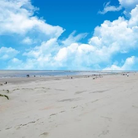 Сasa de vacaciones Near Belgian Coast With Garden Oostduinkerke